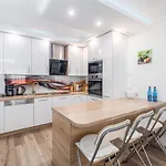 Seaside Breeze Stylish Balcony & Parking By Renters Apartamento *