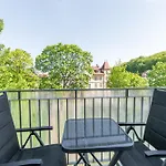 Seaside Breeze Stylish Balcony & Parking By Renters Apartamento *