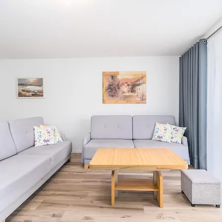 Apartment Seaside Breeze Stylish Balcony & Parking By Renters Miedzyzdroje