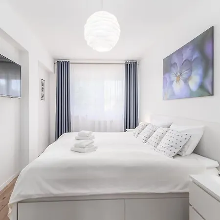 Apartmán Seaside Breeze Stylish Balcony & Parking By Renters *